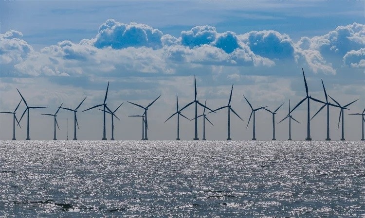 Europe plans to double the rate of wind farm installations