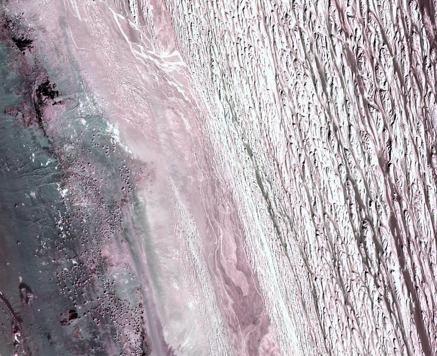 Image for search result element with title: Dasht-e Lut Desert, Iran: As seen by KOMPSAT-2